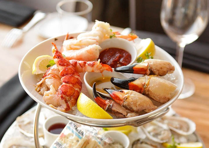 Silo Terrace Oyster Bar Brings Fresh Coastal Flavors to 78257